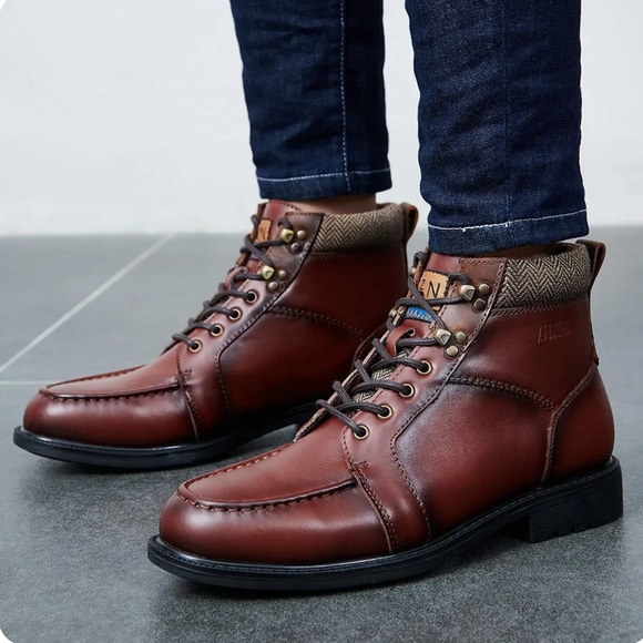New in the box Arkbird boots - Picture 1 of 13